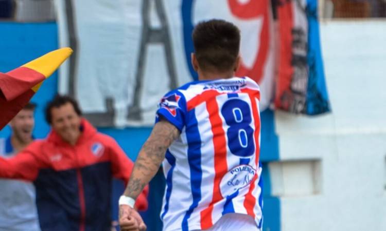 Liga del Sur: Rosario goleó a Tiro Federal y está a un paso del ascenso