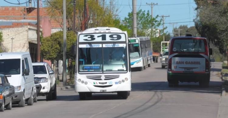 Línea 319: se levantó la medida de fuerza tras un acuerdo entre el gremio y los choferes