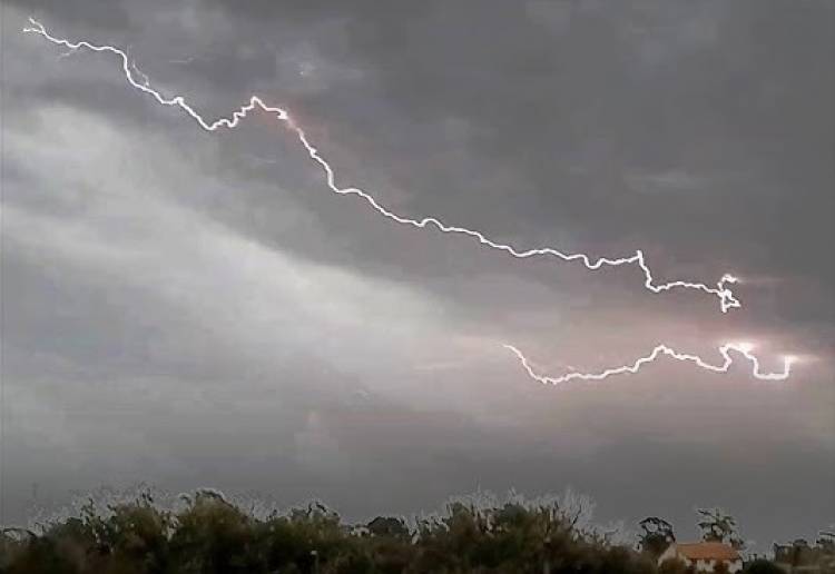 Después del calor llega la tormenta: alerta amarillo en Coronel Rosales para esta noche