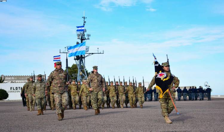 Se realizó una ceremonia de Lista Mayor de cara a la próxima etapa de mar