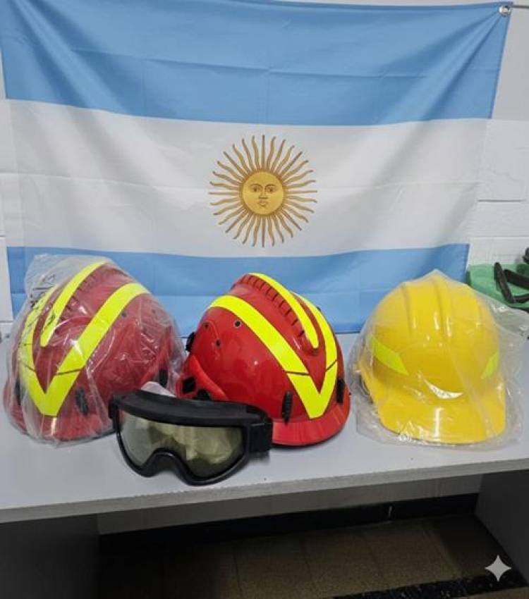 Bomberos Voluntarios de Punta Alta reforzó equipamiento y puso a la venta dos autobombas