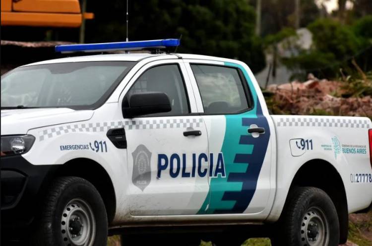 Aprehendieron a un hombre por desobedecer una restricción de acercamiento