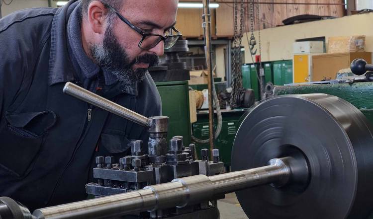 Abren el ingreso para personal civil, buscan técnicos especializados para áreas de producción