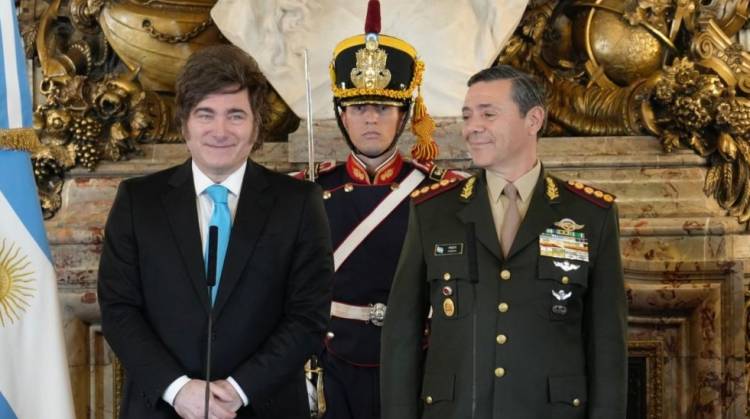 El Gobierno dice que es “completamente falso” que emitieran resolución para autorizar segundo empleo
