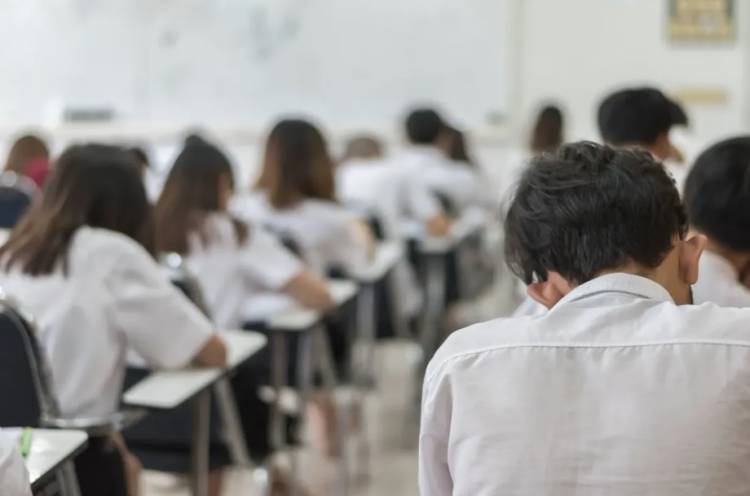 Colegios privados van a la Justicia para frenar el pase de trabajadores al IPS bonaerense