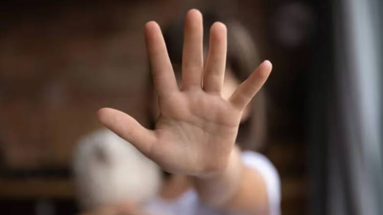 Piden 35 años de cárcel para sujeto que abusó de una menor, hija de su pareja, la cual quedó embarazada